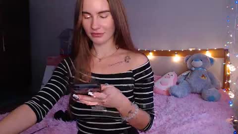 Luna online show from December 2024 12:49:01 PM