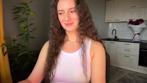 Snapshot of luna_raee chatting on September 2025 09:47:02 AM luna_raee online show from September 2025 09:47:02 AM