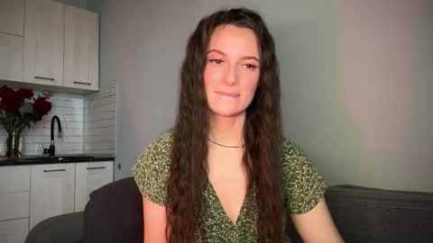 Snapshot of luna_raee chatting on October 2025 07:25:02 AM luna_raee online show from October 2025 07:25:02 AM