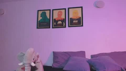 luna_roos30 online show from May 2026 09:14:01 AM