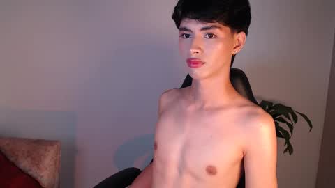 Luna Stanford online show from November 2025 05:54:01 AM