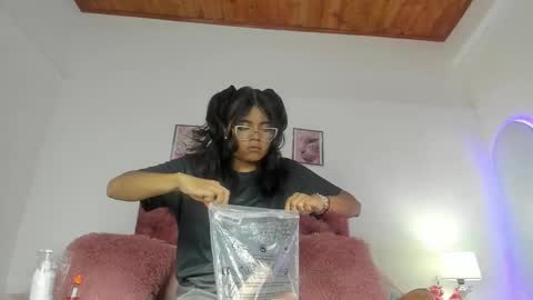 Snapshot of luna_velveth1 chatting on February 2026 01:04:02 AM luna_velveth1 online show from February 2026 01:04:02 AM