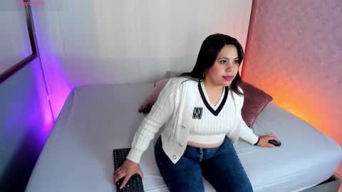 Snapshot of luna_velvett_ chatting on December 2025 11:16:02 AM Luna online show from December 2025 11:16:02 AM