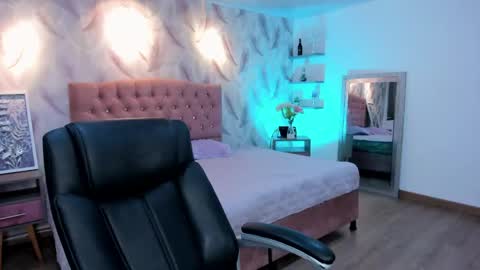Snapshot of luna_volk chatting on April 2026 03:09:02 AM Luna online show from April 2026 03:09:02 AM
