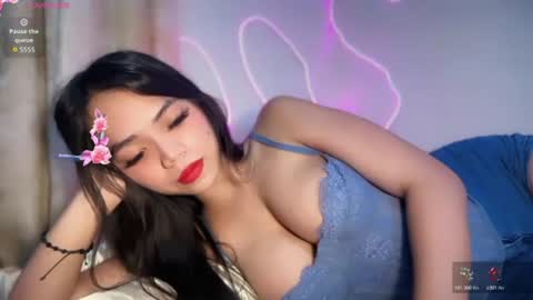 Snapshot of luna_whitedoll chatting on July 2026 09:18:02 AM luna_whitedoll online show from July 2026 09:18:02 AM