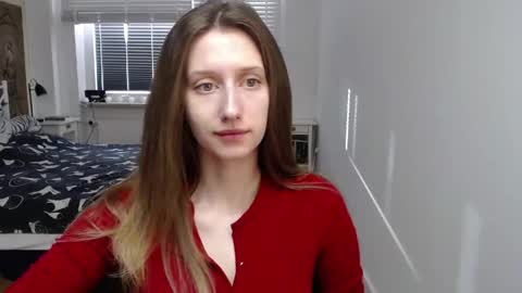 L U N A  online show from March 2026 06:28:02 AM