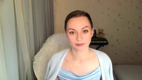 lunaa_bluee online show from November 2025 09:25:02 PM