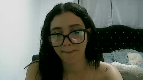 lunaa_sub online show from January 2025 03:45:01 AM