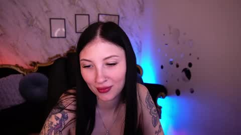 lunaamay online show from April 2026 06:47:02 AM