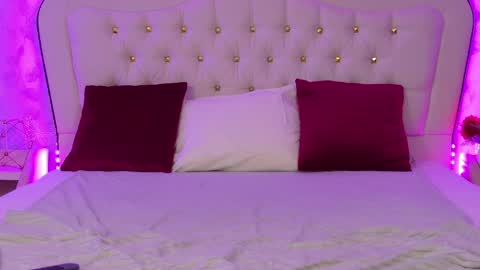 Snapshot of lunababe_ chatting on March 2026 11:21:01 AM lunababe_ online show from March 2026 11:21:01 AM