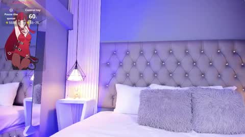 Luna  online show from November 2025 05:06:01 PM