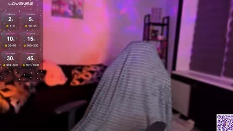 Britney online show from November 2025 06:52:02 PM