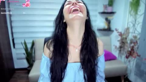 Luna online show from October 2025 04:20:02 AM