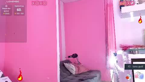 Snapshot of lunagudis chatting on June 2026 03:27:01 PM lunagudis online show from June 2026 03:27:01 PM