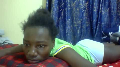 lunah_kitty online show from April 2026 02:38:02 AM