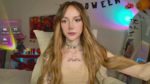 Luna online show from October 2025 12:14:01 AM