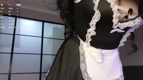 Luna online show from September 2025 07:39:02 PM