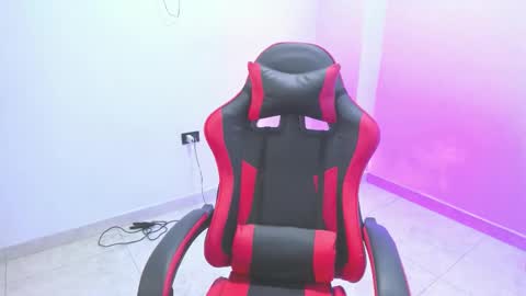 Snapshot of lunakill chatting on February 2026 06:13:01 PM lunakill online show from February 2026 06:13:01 PM