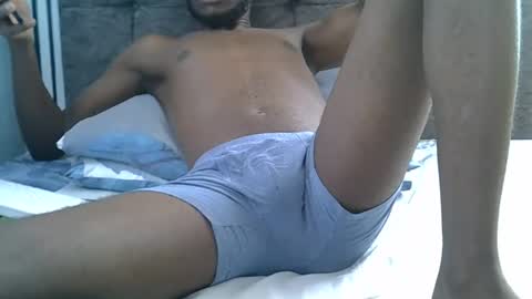 lunalove22_ online show from November 2025 06:07:02 AM