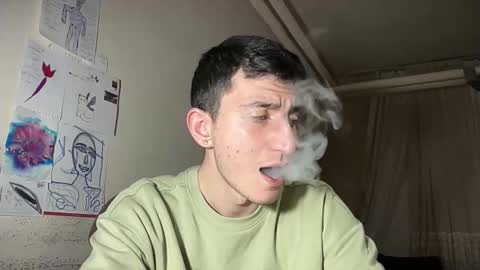 Snapshot of lunamalpica chatting on December 2025 04:47:01 PM LunaPica online show from December 2025 04:47:01 PM