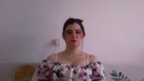lunamoody online show from October 2025 07:26:02 AM