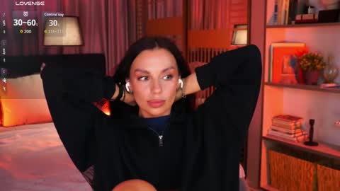 Luna  next streams Mon Fri Sat Sun 8pm-5am gmt0 online show from April 2026 08:39:02 PM