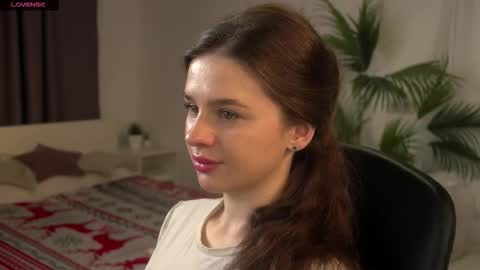 lunaolivia_ online show from March 2026 01:35:02 PM