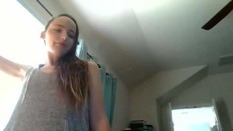 lunapixie2020 online show from June 2026 09:30:02 PM