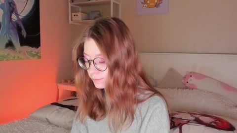 Snapshot of lunar_sofia chatting on December 2024 02:30:01 AM Sofia online show from December 2024 02:30:01 AM
