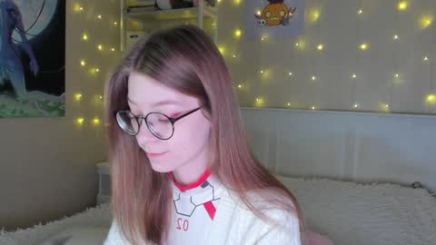 Snapshot of lunar_sofia chatting on January 2025 08:55:01 PM Sofia online show from January 2025 08:55:01 PM