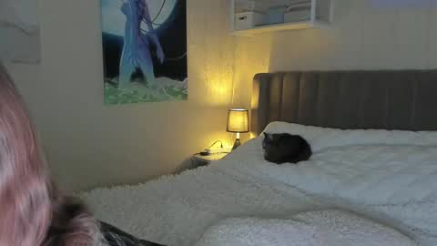 Snapshot of lunar_sofia chatting on February 2025 02:46:02 PM Sofia online show from February 2025 02:46:02 PM