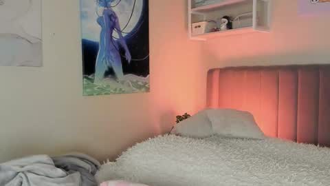 Sofia online show from November 2025 12:34:01 PM