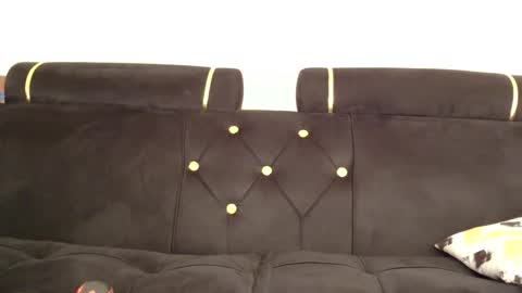 lunargoddess45 online show from December 2025 06:00:01 AM