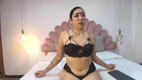 Luna Rossy online show from October 2025 04:43:02 AM
