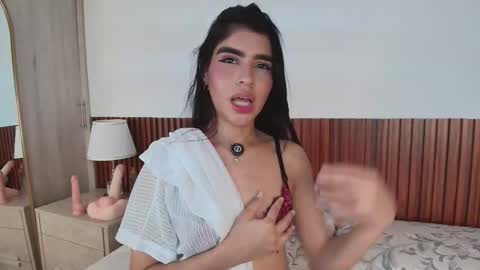 Luna Rousse online show from February 2026 01:17:01 AM