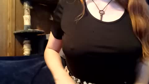 lunathepoet online show from July 2026 09:31:02 PM