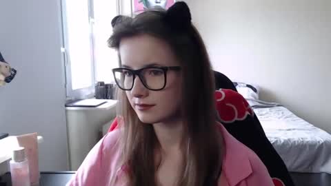 Snapshot of lunaxcherry chatting on June 2026 11:08:02 AM LunaXcherry online show from June 2026 11:08:02 AM
