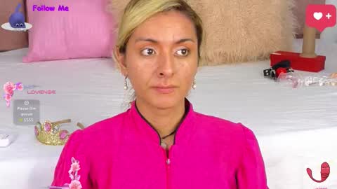 lunitadiva online show from November 2025 01:51:01 PM