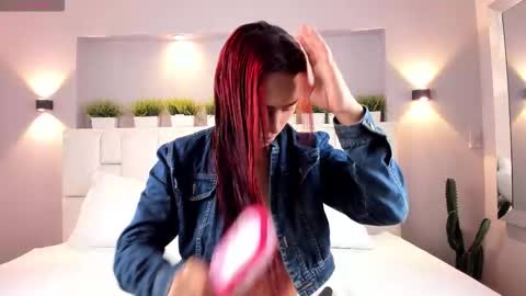 Snapshot of lunnablake chatting on February 2026 04:11:01 AM L U N N A online show from February 2026 04:11:01 AM