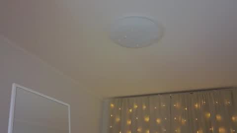 lunoria online show from February 2026 09:22:02 PM