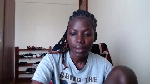 luo_queen online show from May 2026 07:38:02 AM