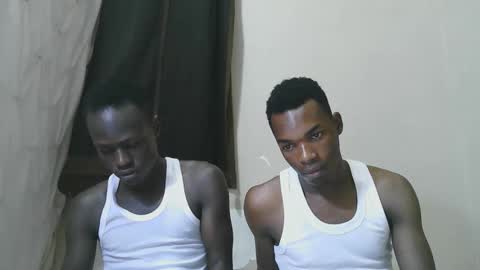 luoislove online show from November 2025 06:30:02 PM