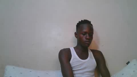 luoislove online show from April 2026 06:27:02 PM