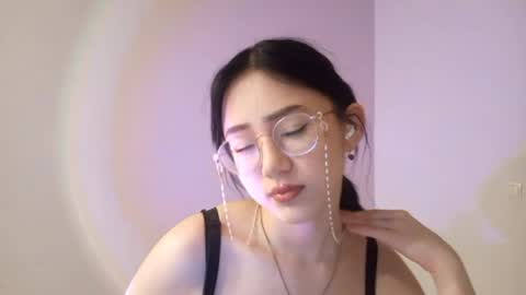 Roxie online show from April 2026 03:20:01 PM