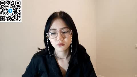 Snapshot of lupefaulker chatting on April 2026 01:24:01 PM Roxie online show from April 2026 01:24:01 PM