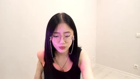 Snapshot of lupefaulker chatting on April 2026 01:16:02 PM Roxie online show from April 2026 01:16:02 PM