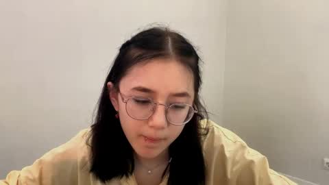 Snapshot of lupefaulker chatting on May 2026 03:06:02 PM Roxie online show from May 2026 03:06:02 PM