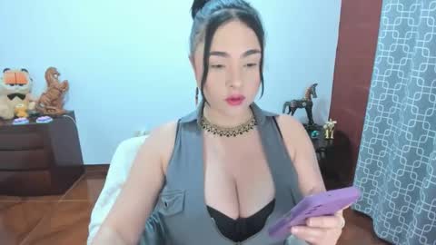 PAULINA online show from April 2026 08:03:01 PM