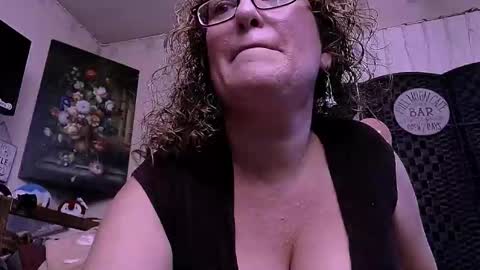 Snapshot of lusciouslibra82 chatting on May 2026 07:05:02 AM .Clarissa. Follow me on Instagram miss buns online show from May 2026 07:05:02 AM
