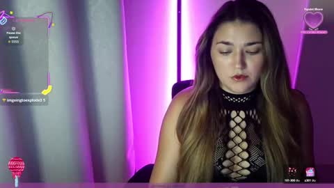 Snapshot of lushlolly chatting on September 2025 03:39:02 AM lushlolly online show from September 2025 03:39:02 AM